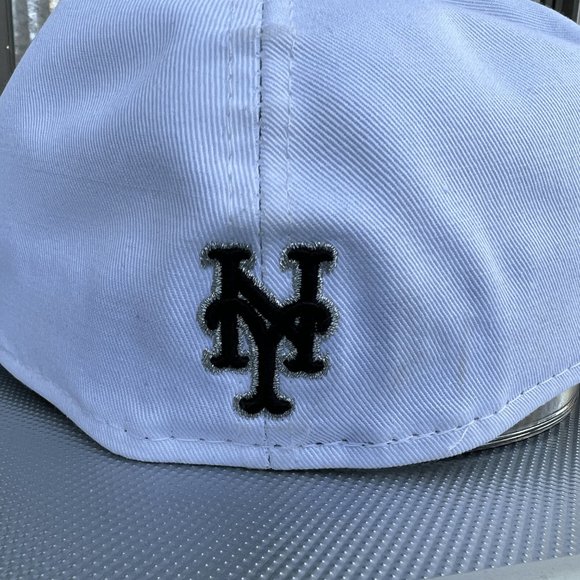 New Era MLB New York "OG Mr. Met" Mets Cap size 8 - Picture 3 of 6